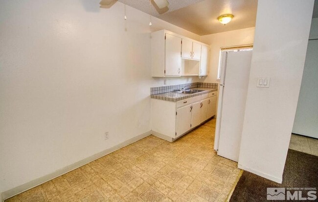 Building Photo - 510 Country Village Dr