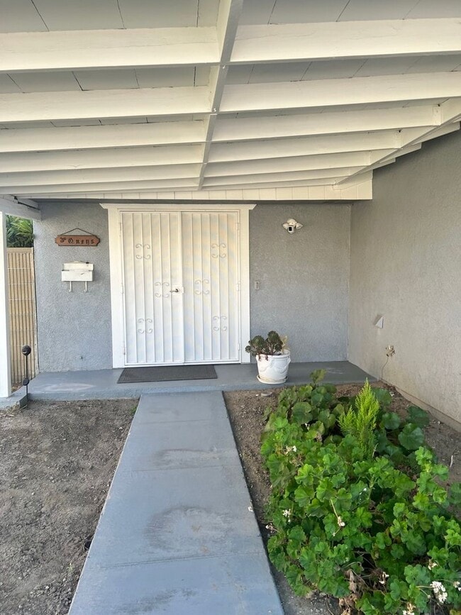 Foto del edificio - Spacious 2-Story House in Whittier