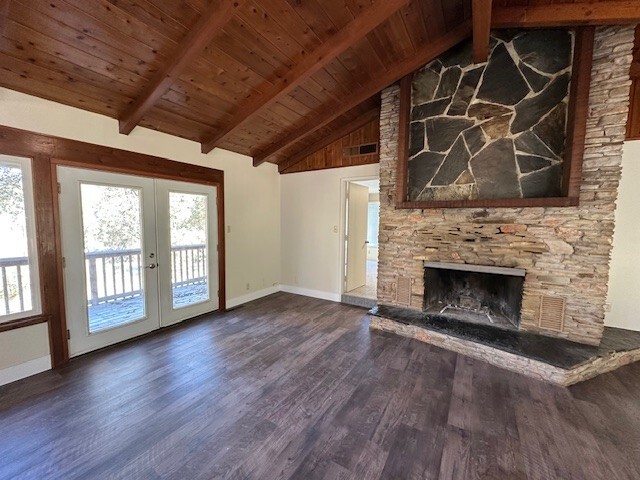 Building Photo - 49751 Pierce Dr