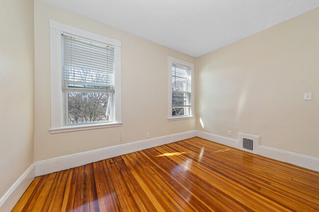 Foto del edificio - 46 Brackett St