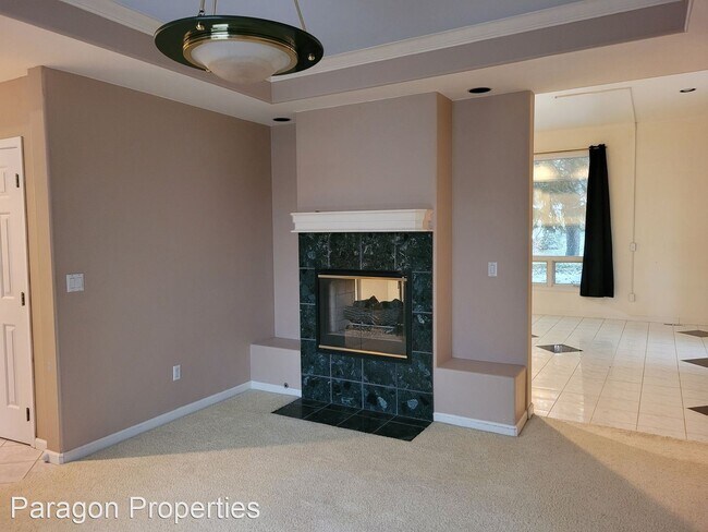 Building Photo - 4 br, 4.5 bath House - 120 Botanical Circle