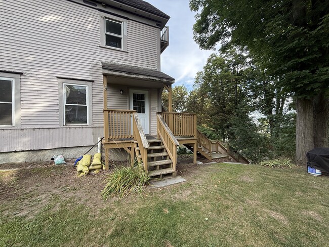 Building Photo - 55 Cottage St