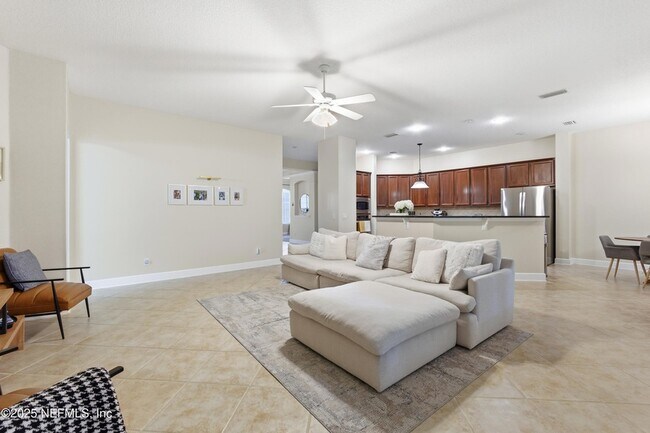 Foto del edificio - 9 Creek Side Dr