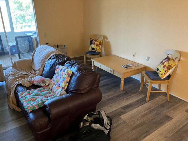 Foto del edificio - 3369 Punta Alta