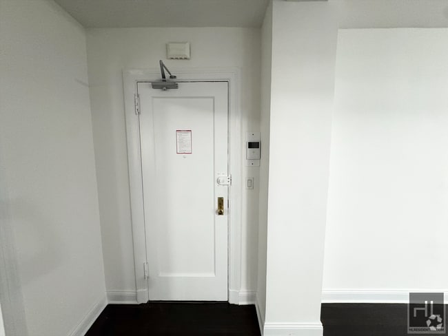 Building Photo - WEST 55 STREET