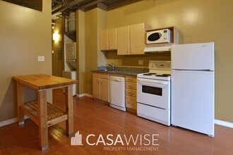 Building Photo - 10024-10024 Jasper Ave