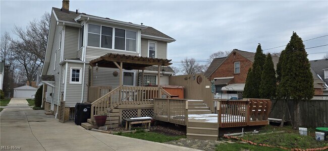 Building Photo - 17505 Elsienna Ave