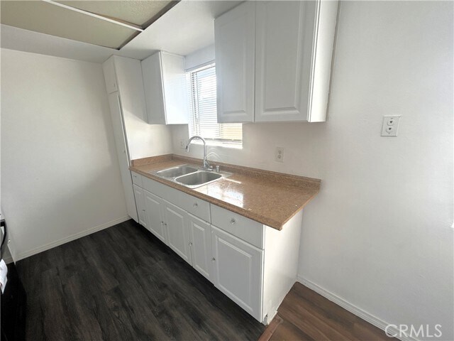 Foto del edificio - 2430 S Ridgewood Dr