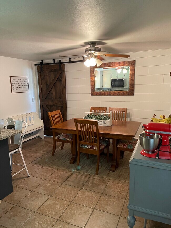 Foto del edificio - 14 Jo Ellen Dr