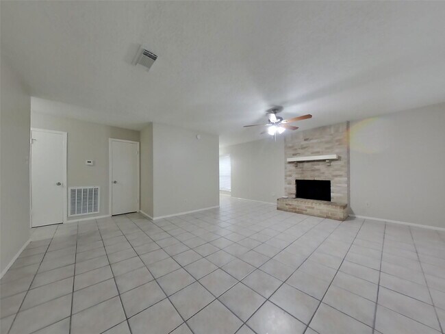 Foto del edificio - 4615 Tealgate Dr