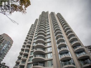 Building Photo - 719 Princess St