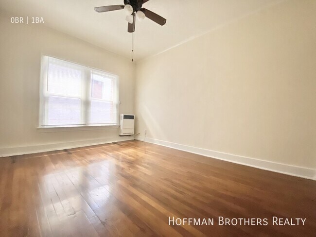 Foto del edificio - 447 S Grand View St