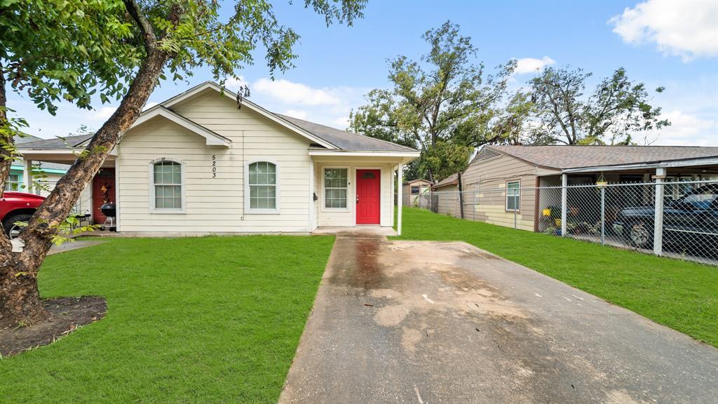 Foto principal - 8437 Garland St