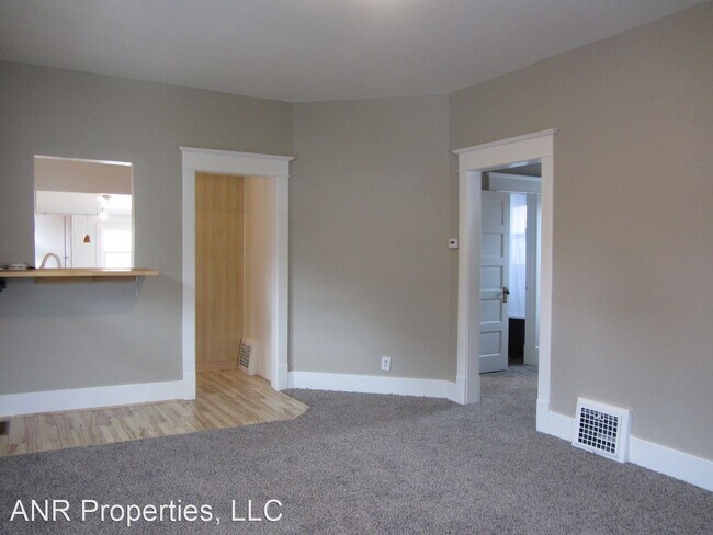 Building Photo - 2 br, 1 bath House - 826 W Lewis