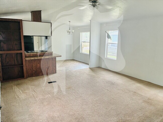 Foto del edificio - "Spacious 3-Bed Oasis with 2 Full Baths in the Heart of Woodward!"