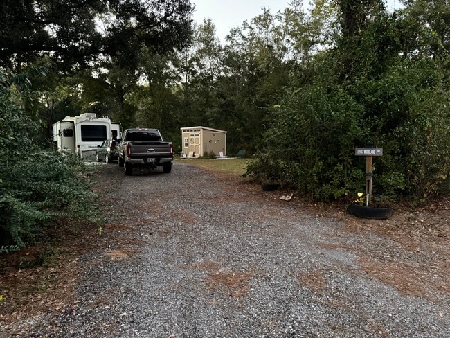 Building Photo - 11947 Woodland Ave