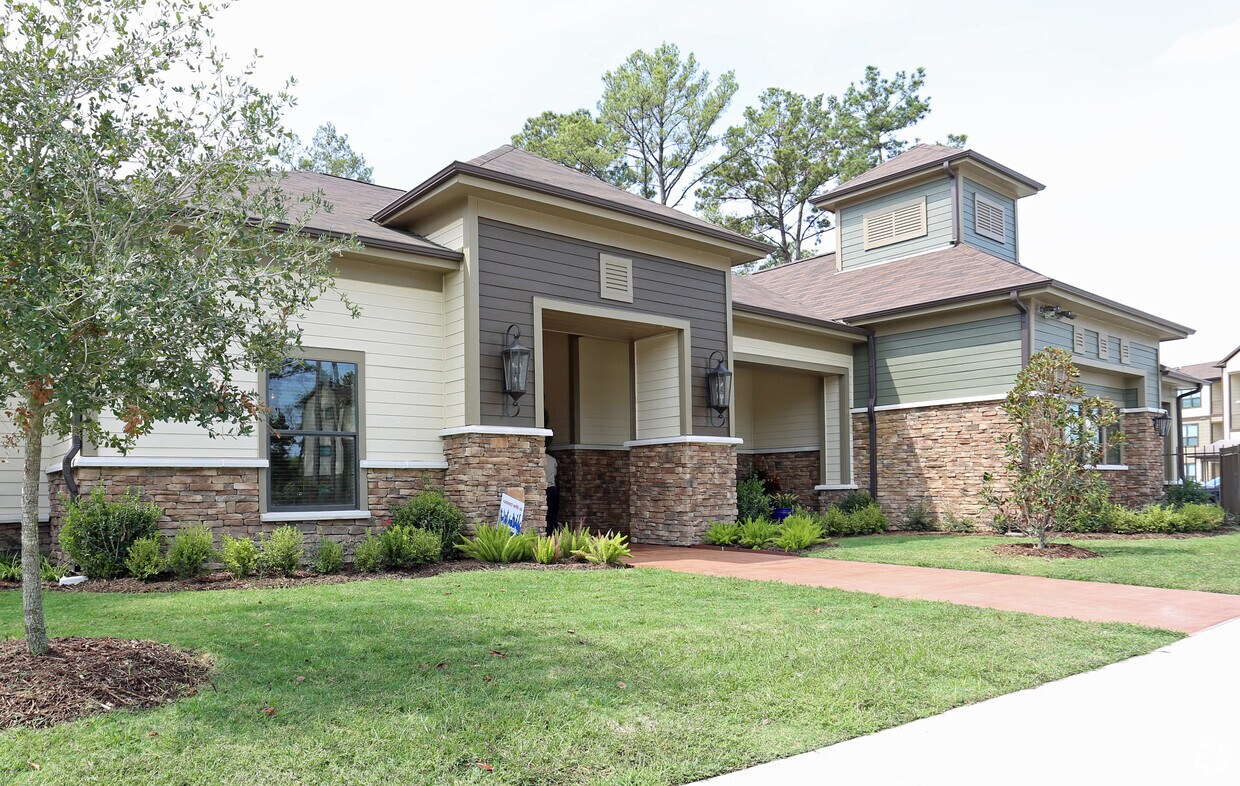 The Pines at Woodcreek Apartments Humble, TX