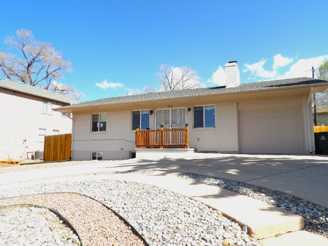 Photo - 1806 Koshare St House