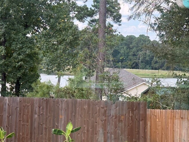 Building Photo - 10595 Royal Andrews Dr