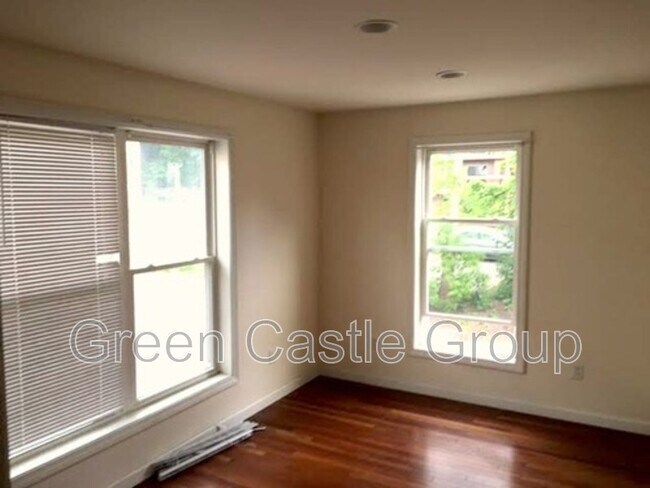 Foto del edificio - 355 Pearl St