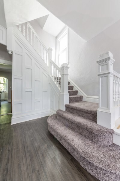 Foto del edificio - AVAILABLE AUGUST - Beautiful 4 Bedroom Hom...