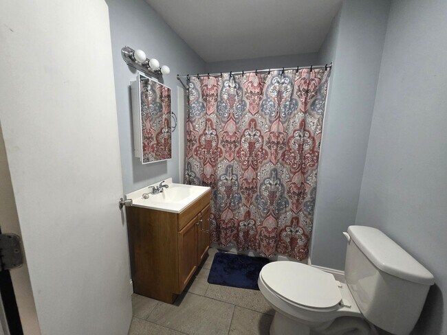 Foto del edificio - Charming 2-Bedroom Home Near Downtown Mount Airy