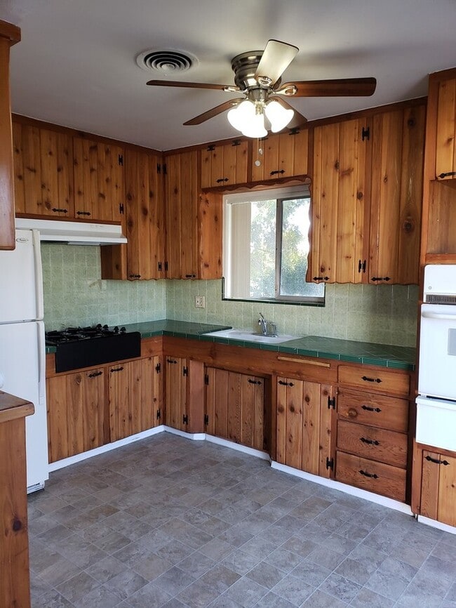 Building Photo - 3704 Jill Ln