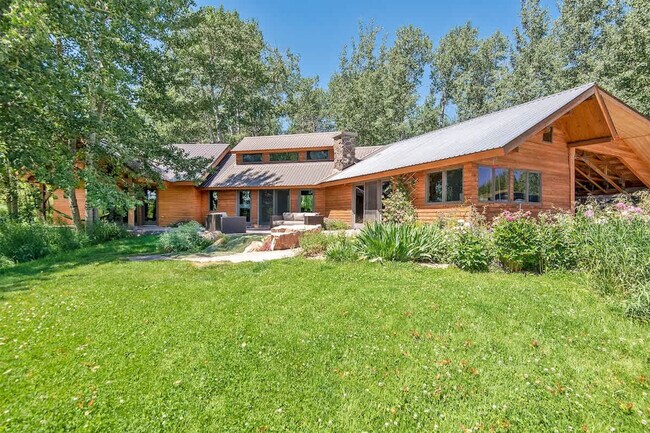 Building Photo - 10570 Rammell Mountain Rd