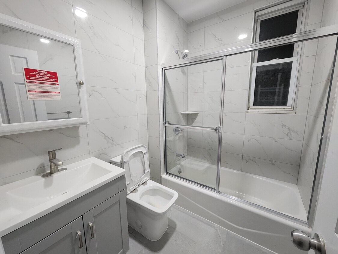 Foto principal - 449 83rd St