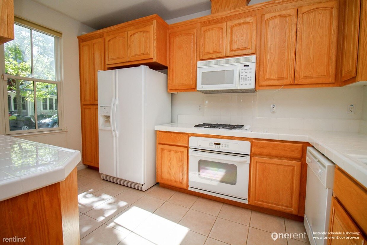 1093 Baywood Ln, Hercules, CA 94547 House Rental in Hercules, CA