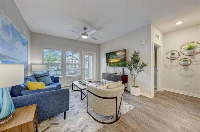 Foto del edificio - 4000 Mill Spring Cir