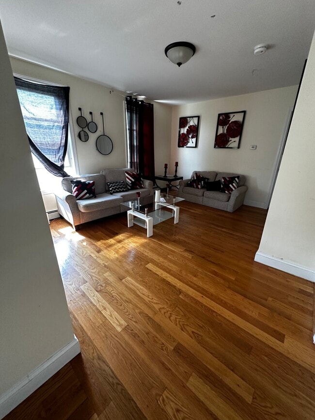 Photo - 30 Wordsworth St Apartment