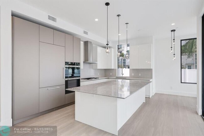 Foto del edificio - 204 Osceola Park Ln