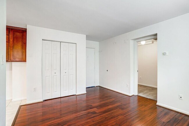 Foto del edificio - 1451 Park Rd NW