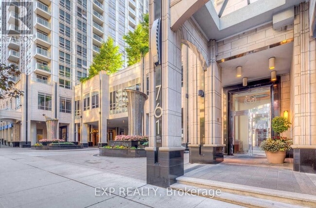 Building Photo - 761 Bay St.