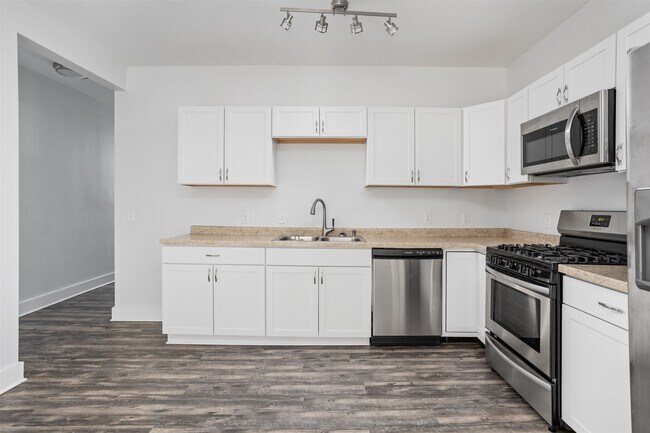 Foto del edificio - 1112 Pleasant St