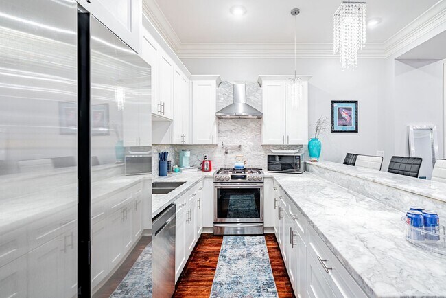 Foto del edificio - Gorgeous 3BD/2.5BA