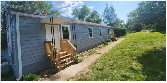 Foto del edificio - 223 Jefferson Ave