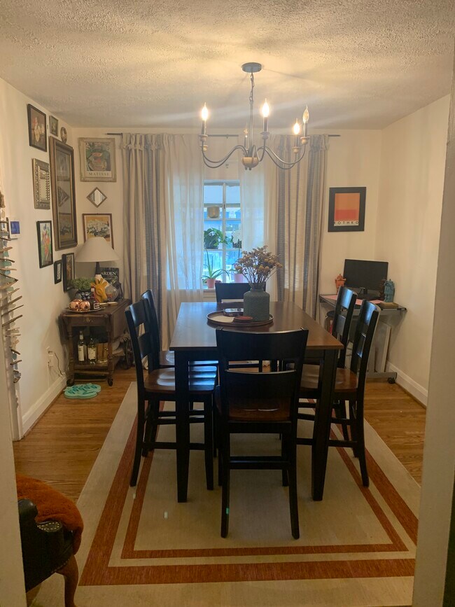 Foto del edificio - 143 N Edgewood St