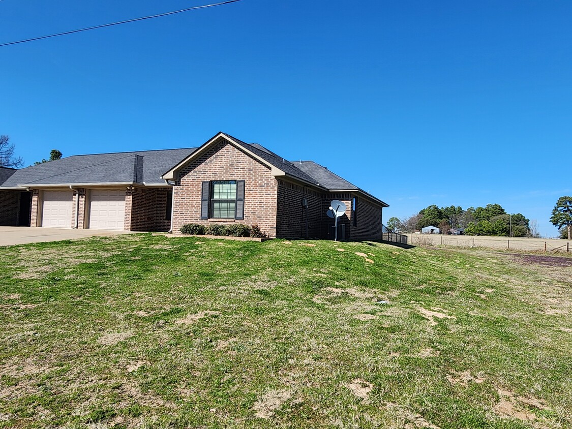 Foto principal - 13380 Country Meadow Ln