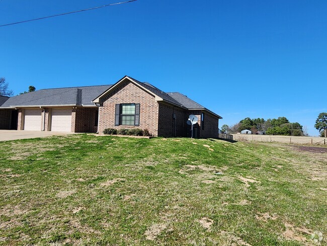 Building Photo - 13380 Country Meadow Ln