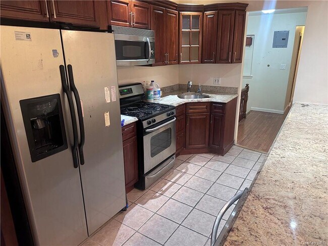 Foto del edificio - 1083 E 58th St