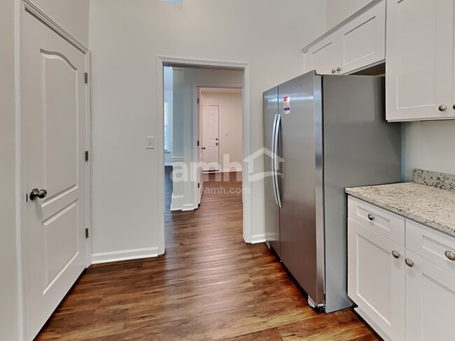 Building Photo - 4282 Moccasin Trail