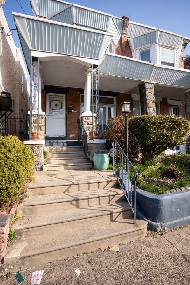 Building Photo - Cobbs Creek area nice 4 bedroom unit