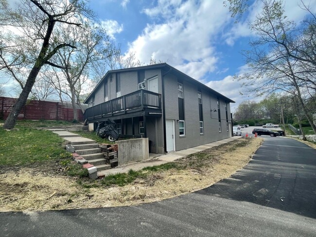 Foto del edificio - 1612 Richardson St