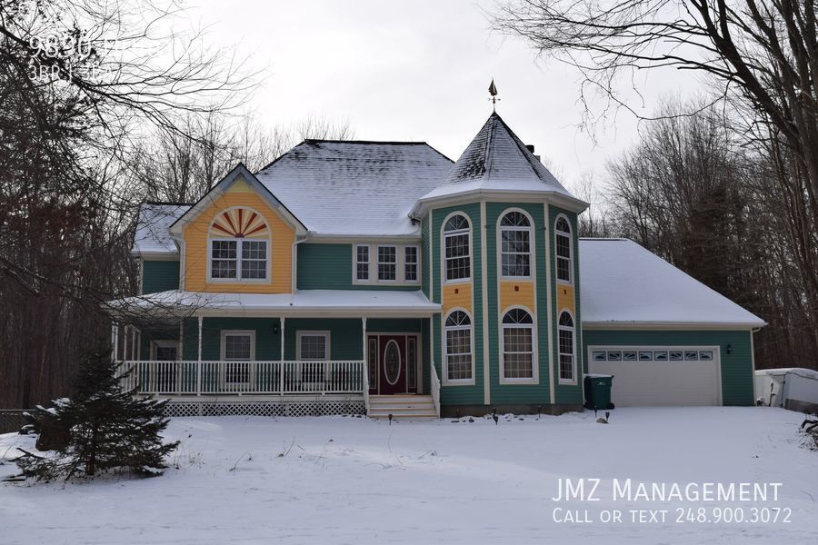 Foto principal - FULLY FURNISHED VICTORIAN STYLE HOME ON 2....