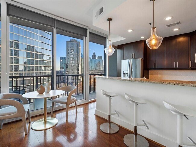 Foto del edificio - 1080 Peachtree St NE