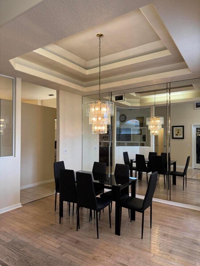 Building Photo - 1872 SW Airoso Blvd