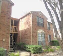 Building Photo - 2255 Braeswood Park Dr