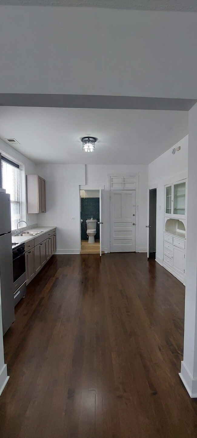 Foto del edificio - 2543 S Saint Louis Ave